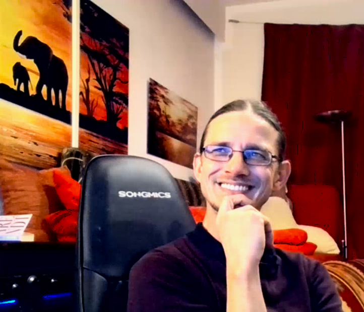 Florian Beck (Linke) im Fragenstrudel