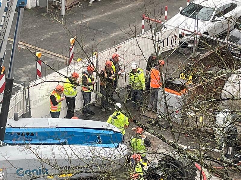 Die Bilder vom Abriss des Alfons-Goppel-Hauses Die Bilder vom Abriss des Alfons-Goppel-Hauses