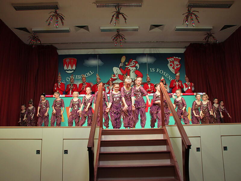 Die Little Heros mit ihrem Thema 1001 Nacht.
