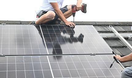 Installation einer PV-Anlage