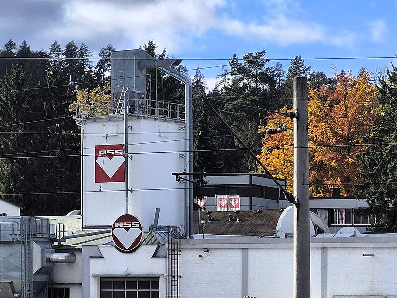 Der Schulmöbelhersteller ASS in Stockheim. Der Schulmöbelhersteller ASS in Stockheim.