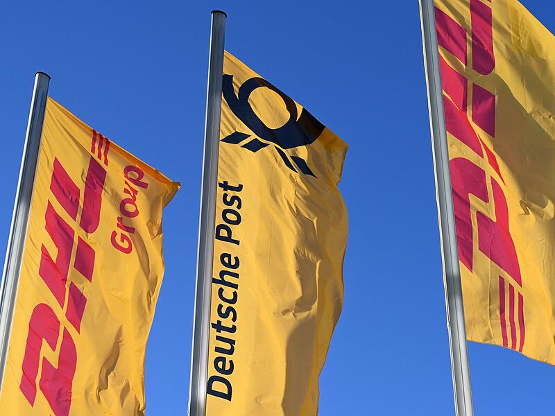 Post-Fahne mit Posthorn