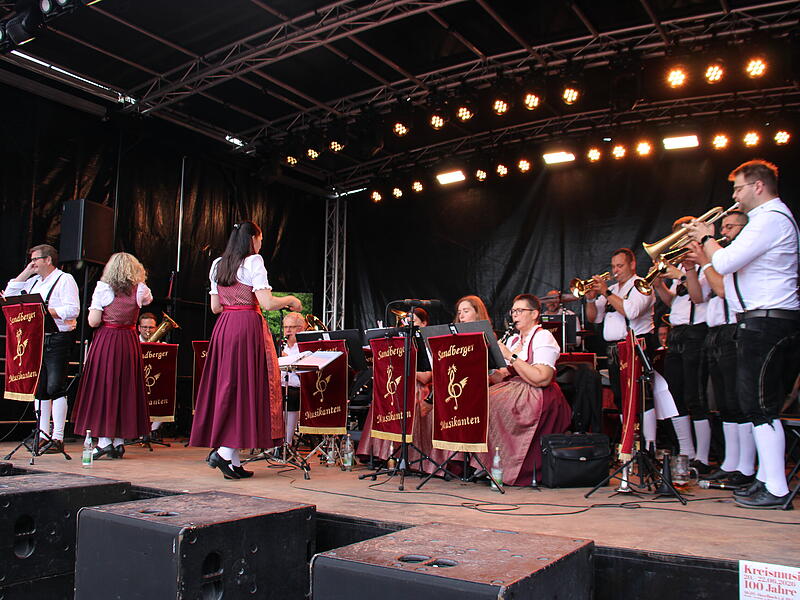Rh&ouml;n-Festival Wildflecken: Rh&ouml;ner Bluat spielt f&uuml;r die Kissinger H&uuml;tte