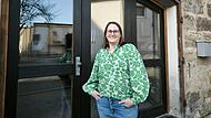Jutta Freitag zeigt ihren neuen Showroom in der Wallstraße in Forchheim.