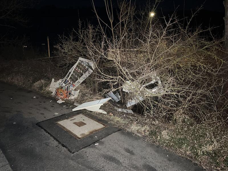 Unfall in Ludwigsstadt: Betrunken von der Fahrbahn abgekommen