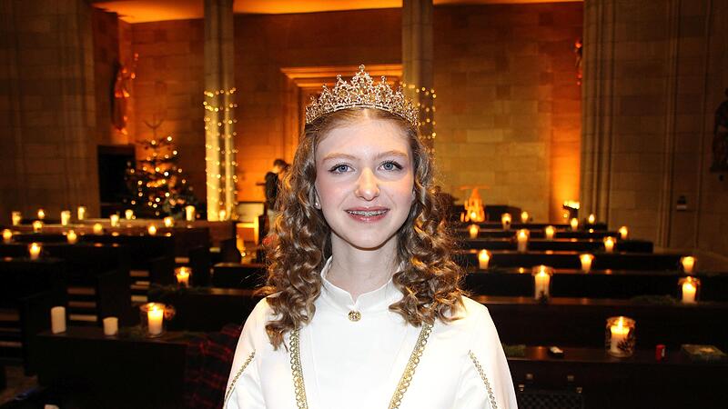 Coburg hat ein neues Christkind: Es ist die 15-j&auml;hrige Penelope K&uuml;hne aus Weidach (Gemeinde Weitramsdorf).