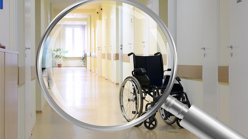 In Deutschland sollen Pflegeinrichtungen regelm&auml;&szlig;ig kontrolliert und so Skandale verhindert werden. Trotzdem kommt es immer wieder zu Missst&auml;nden, wie ein aktueller Fall in Kitzingen zeigt (Symbolbild).