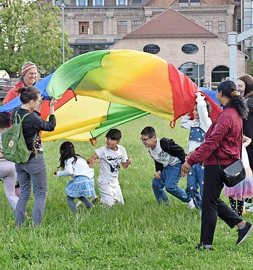 Seit einigen Monaten organisieren die Flüchtlings- und Integrationsberatung der Diakonie Bamberg-Forchheim gemeinsam mit der Fortuna Kulturfabrik Spieleangebote.
