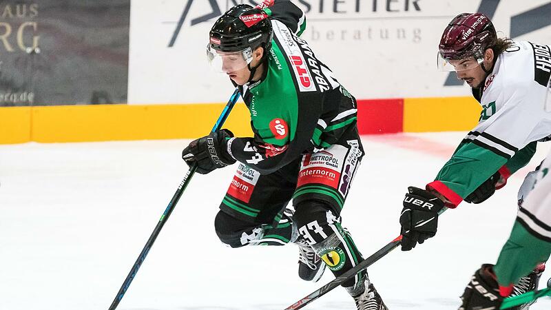 In der Vorbereitung machte Dominik Zbaranski (links) noch zwei Treffer beim Sieg gegen Rosenheim. Dieses Mal gingen er und seine Mannschaft leer aus. In der Vorbereitung machte Dominik Zbaranski (links) noch zwei Treffer beim Sieg gegen Rosenheim. Dieses Mal gingen er und seine Mannschaft leer aus.