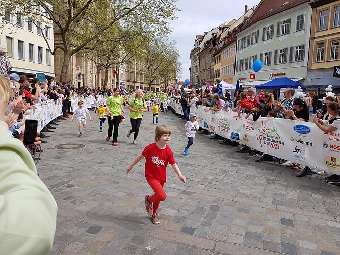 Weltkulturerbelauf 2023 BambergBambinis eröffnen den Weltkulturerbelauf 2023 Weltkulturerbelauf 2023 Liveticker