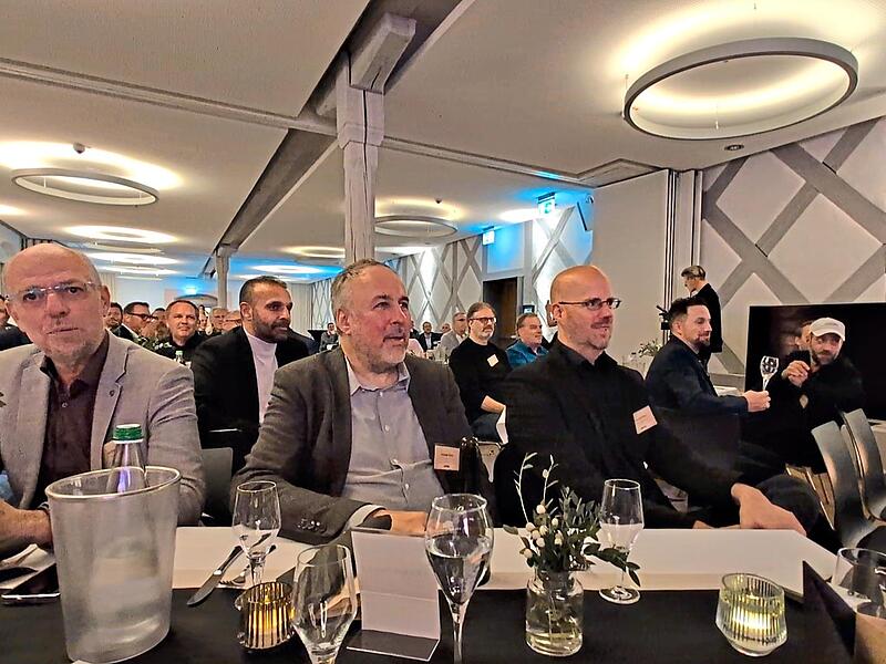 Loewe hat Fachpresse und Händler nach Kronach auf die Festung Rosenberg geladen, um beim „Legacy-Forum“ Produktneuheiten vorzustellen und ins Gespräch zu kommen. Daniela Pondelicek Loewe hat Fachpresse und Händler nach Kronach auf die Festung Rosenberg geladen, um beim „Legacy-Forum“ Produktneuheiten vorzustellen und ins Gespräch zu kommen. Daniela Pondelicek