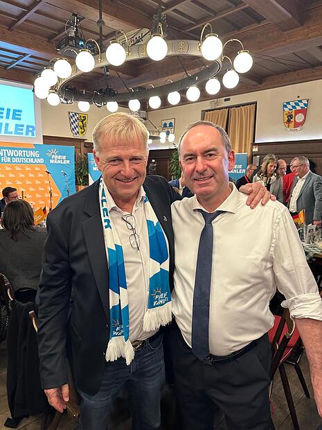Axel Rogner gemeinsam mit Hubert Aiwanger auf der Wahlparty der Freien Wähler in München.Forchheim & Fränkische Schweiz