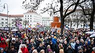 Demonstration f&uuml;r &Uuml;berpr&uuml;fung rechtsextremer Parteien