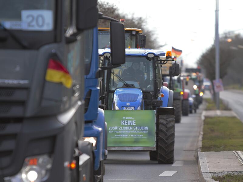 Der Protestzug aus Neunkirchen am Brand erreicht ForchheimDer Protestzug aus Neunkirchen am Brand erreicht Forchheim Der Protestzug aus Neunkirchen am Brand erreicht ForchheimDer Protestzug aus Neunkirchen am Brand erreicht Forchheim