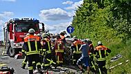 Ein schwerer Unfall hat sich auf der B279 zwischen Großeibstadt und Saal ereignet. Zahlreiche Rettungskräfte waren im Einsatz.