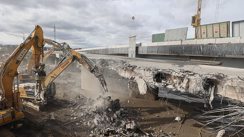 Br&uuml;ckenabbruch: So liefen die Arbeiten an der A9