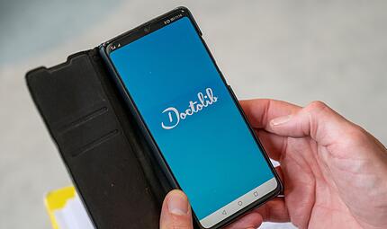 Doctolib-App auf einem Smartphone