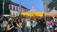 Vom Handwerkermarkt über Bratwurst vom Grill bis hin zum Historienspiel - beim Höchstadter Altstadtfest 2024 war viel geboten.Vom Handwerkermarkt über Bratwurst vom Grill bis hin zum Historienspiel - beim Höchstadter Altstadtfest 2024 war viel geboten. Vom Handwerkermarkt über Bratwurst vom Grill bis hin zum Historienspiel - beim Höchstadter Altstadtfest 2024 war viel geboten.