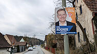 Vergessenes Plakat: In Frimmersdorf will Axel Rogner immer noch für die Freien Wähler in den Bundestag.