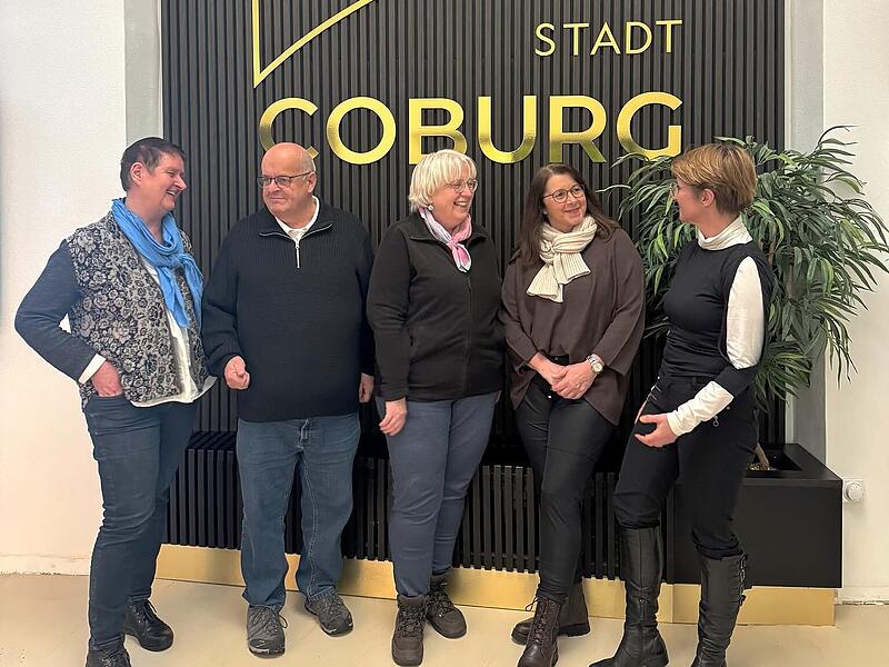 Stadtführung CoburgLeipziger Allerlei by os Sie bieten am Samstag, 21. Februar, besondere Stadtführungen in Coburg an (von links): Hedda Hanft, Herbert Raab, Renate Klebeg, Kerstin Zimmer und Claudia Sollmann.