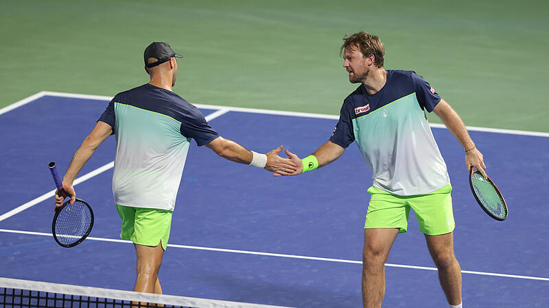 Kevin Krawietz (r.) und Tim Pütz stehen beim ATP-Masters in Toronto im Viertelfinale.