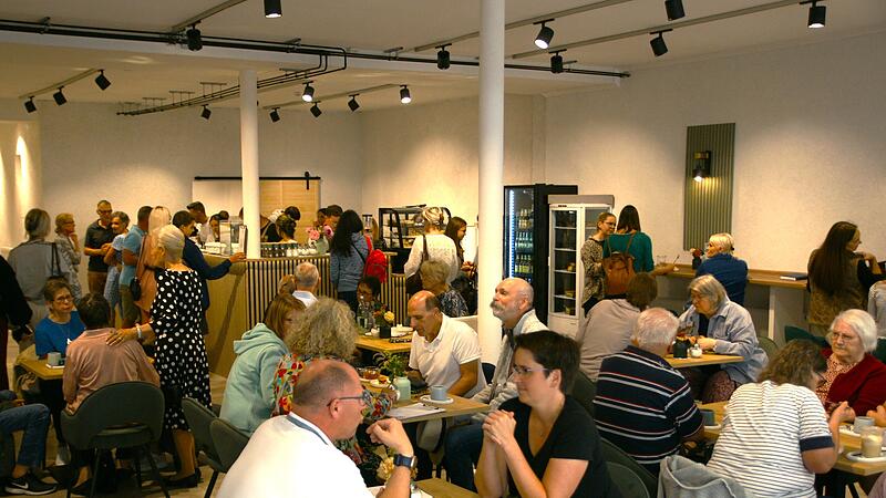 Caf&eacute; &bdquo;Koohi&rdquo; in Ludwigstra&szlig;e in Bad Br&uuml;ckenau er&ouml;ffnet