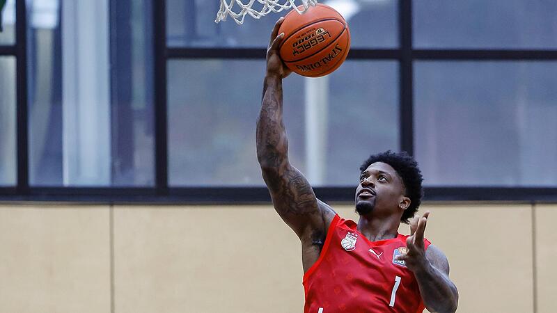 Die Trainingshalle hat der Bamberger Neuzugang Patrick Miller gegenw&auml;rtig f&uuml;r sich. Seine neuen Mannschaftskollegen kehren erst am Samstag aus dem Kurzurlaub zur&uuml;ck.