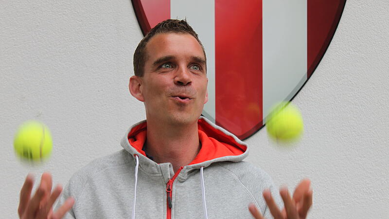 Moritz Starke und der TC Bamberg m&uuml;ssen f&uuml;r das ITF German Juniors Turnier auch mit denKosten jonglieren.