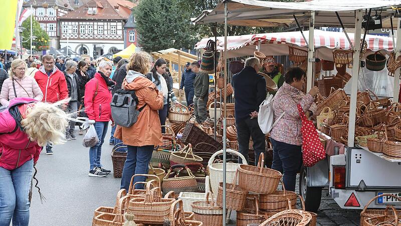 Die Auswahl ist gro&szlig;: Auf dem Lichtenfelser Korbmarkt findet jeder ein passendes Exemplar.
