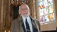 Der Künstler Markus Lüpertz in der Kirche St. Elisabeth.