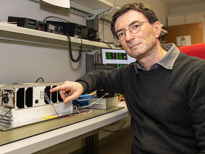 Pro. Dr. Hakan Kayal beklagt die Stigmatisierung der Ufo- beziehungsweise UAP-Forschung.