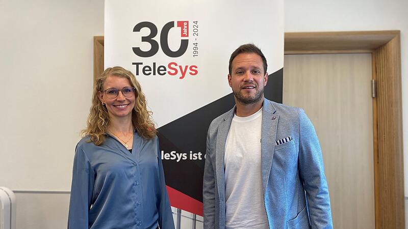 Im Breiteng&uuml;&szlig;bacher Familienunternehmen  "Telesys" ist bereits die zweite Generation am Zug: Aufgebaut von ihren beiden V&auml;tern leiten Mathias M&uuml;ller und Katharina Schmaus heute ein Unternehmen mit 70 Mitarbeitenden.