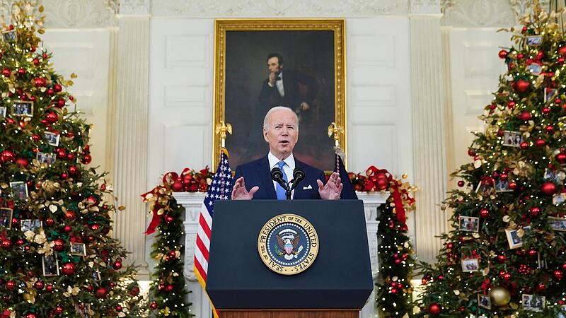 „Wir sind bereit. Wir werden das durchstehen“, gab sich US-Präsident Joe Biden bei einer Ansprache in Washington zuversichtlich. „Wir sind bereit. Wir werden das durchstehen“, gab sich US-Präsident Joe Biden bei einer Ansprache in Washington zuversichtlich.