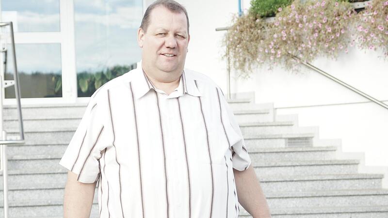 Schondras B&uuml;rgermeister Bernold Martin will im Streit um den Posten seines ersten Stellvertreters auf den Gemeinderat zugehen.