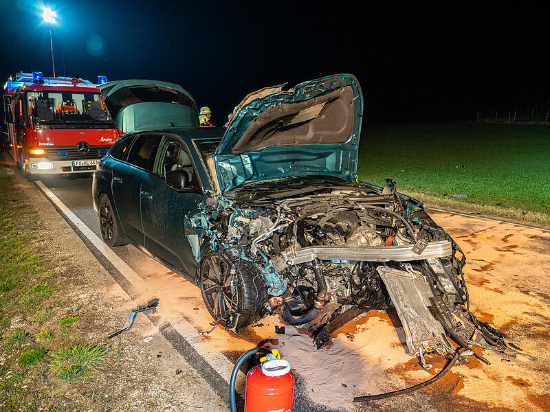 Folgenschwerer Frontalcrash fordert zwei SchwerverletzteFrontalcrash Kleinsendelbach
