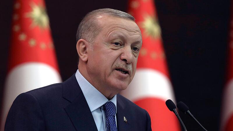 Der t&uuml;rkische Pr&auml;sident Recep Tayyip Erdogan steht in der Liste der beliebtesten Politiker des Landes nur noch auf Platz vier mit einer Zustimmung von knapp 38 Prozent.
