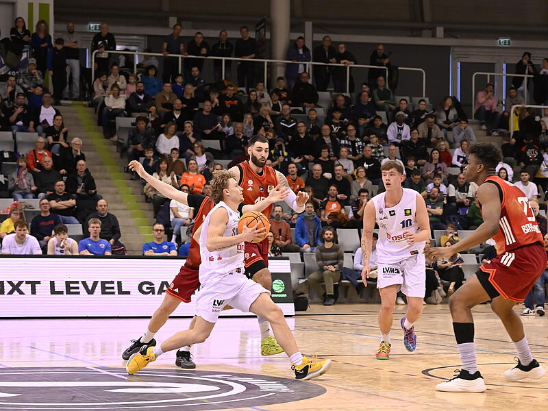 1849 Basketballfans pilgerten am Sonntag in die Coburger HUK-Arena zum Duell BBC Coburg gegen FC Bayern.