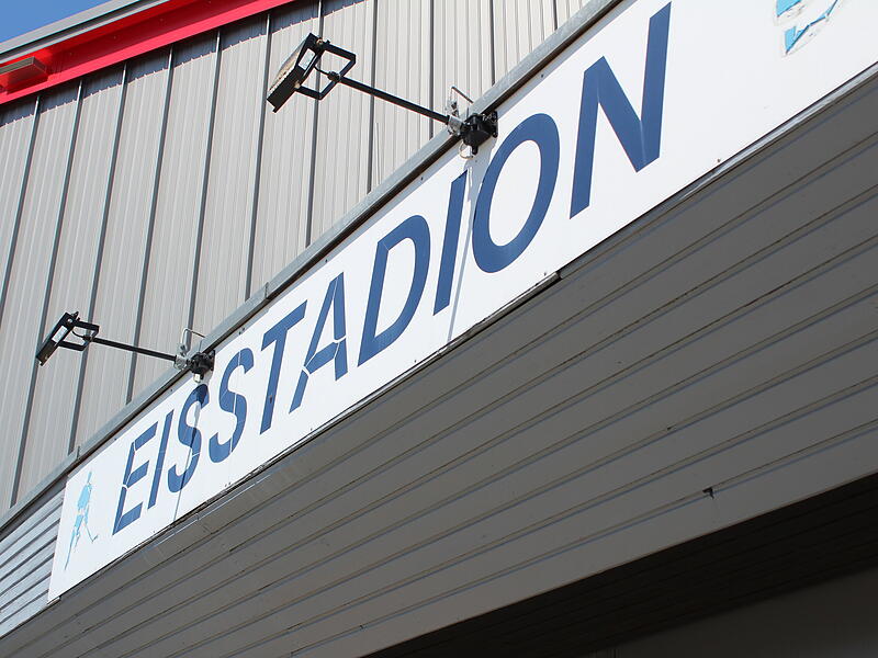 Im Eisstadion am Kieferndorfer Weg gibt es Probleme bei der Eisaufbereitung. Im Eisstadion am Kieferndorfer Weg gibt es Probleme bei der Eisaufbereitung.