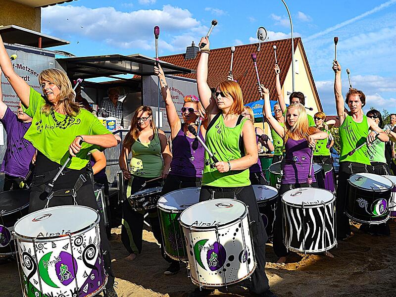 Die Samba-Gruppe Aipal&eacute; wird wieder f&uuml;r einen farbenfrohen Blickpunkt im Faschingszug sorgen.
