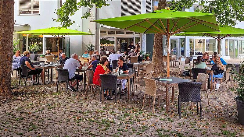 Am Heumarkt ist das Café "DaCaBo" in unmittelbarer Nähe zur Universität gelegen.