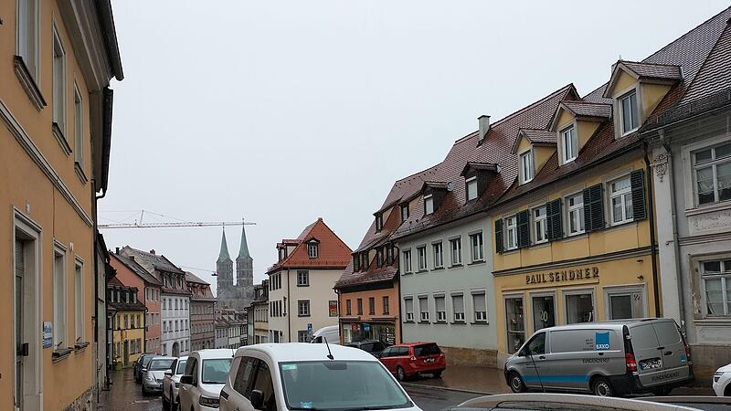 15 Minuten kostenloses Parken am Kaulberg fordert ein Antrag von SPD, FDP und Freien Wählern. 15 Minuten kostenloses Parken am Kaulberg fordert ein Antrag von SPD, FDP und Freien Wählern.