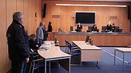 Prozess in Coburg: 67-jähriger Großvater hatte immer wieder Sex mit 12-jährigem Mädchen
