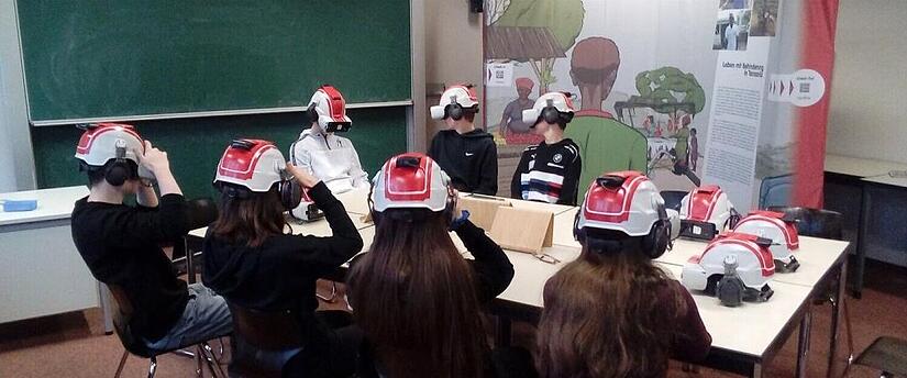 Sch&uuml;lerinnen und Sch&uuml;ler der 9. und 10. Jahrgangsstufe des Frobenius-Gymnasiums Hammelburg.