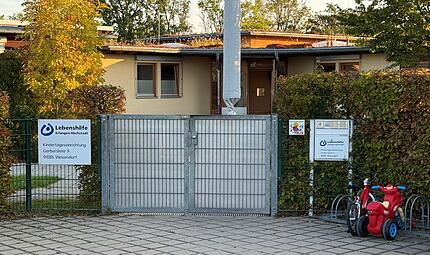 Gerbersleite Noch parken Bobby Cars und Fahrräder vor der Kindertagesstätte Gerbersleite. Am Ende des Jahres soll die Kita geschlossen werden.