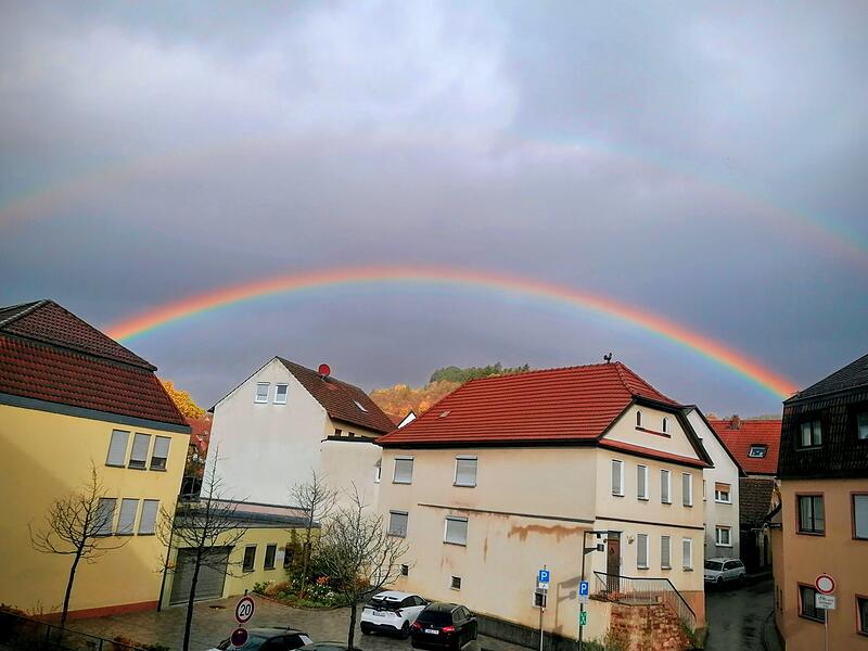 Thomas Mendel ist ein Schnappschuss von zwei Regenb&ouml;gen gelungen &ndash; einer sehr farbintensiv