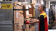 Arbeitnehmer aus Syrien bei DHL