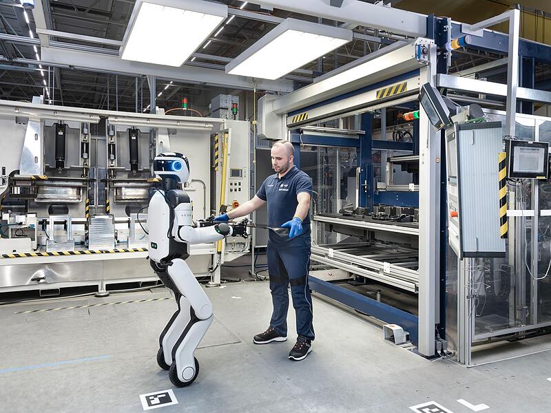 BMW Humanoid Robotic BMW Humanoid Robotic