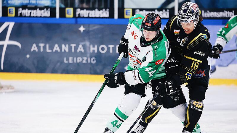 Umk&auml;mpftes Spiel: Die Icefighters Leipzig haben Spiel 1 gegen de HEC verdient gewonnen. Doch die Alligators im Klavs Planics (wei&szlig;es Trikot) hatten einige Chancen.