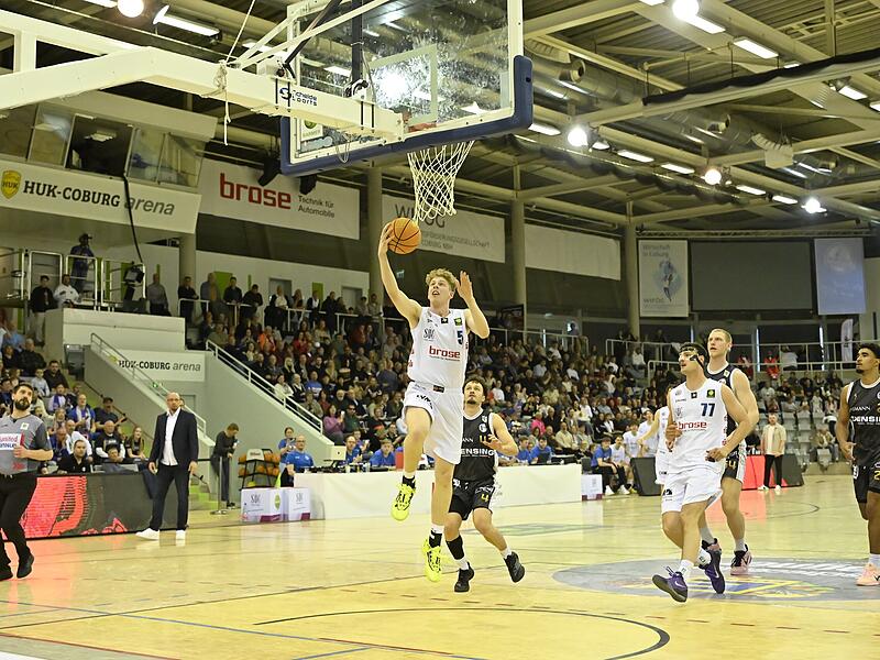 _DSC2657 HL BBC Coburg Playoffs Achtelfinale Spiel 1 gegen Neustadt temps Shooters Nico H&ouml;llerl
