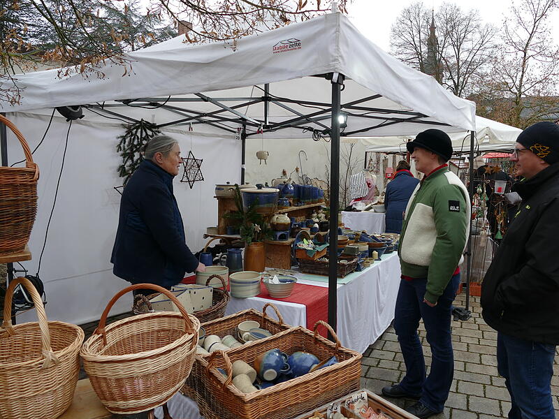 Hochwertiges Kunsthandwerk fand seine K&auml;ufer.
